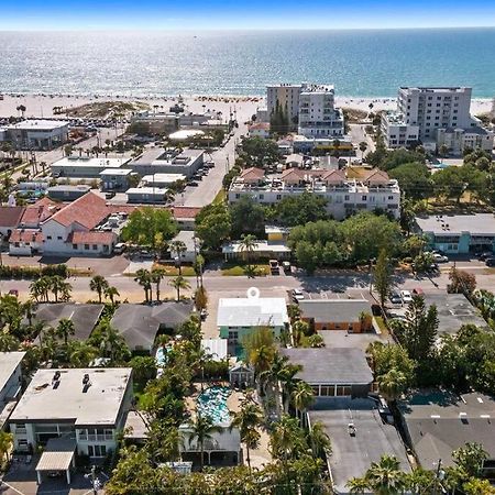 7 Bedroom 5 Bath Home With Cottage On Clearwater Beach! Exterior foto