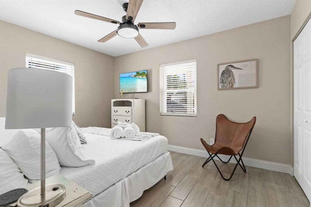 7 Bedroom 5 Bath Home With Cottage On Clearwater Beach! Exterior foto